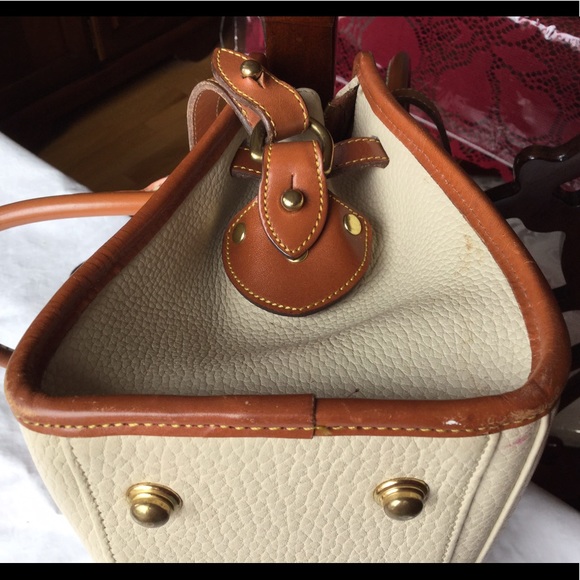 Dooney & Bourke AWL Handbag Shoulder Crossbody Bag Vanilla/British Tan - Picture 10 of 16